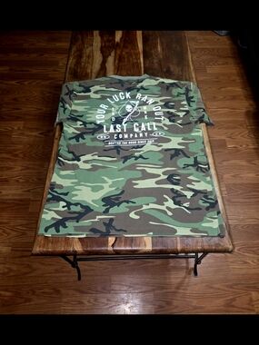 Last Call Co. Men's Camo Graphic T-Shirt
